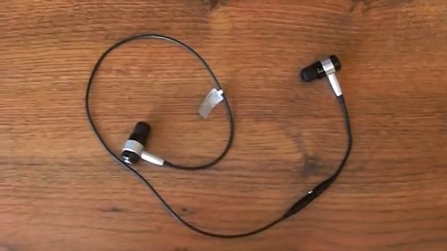 Sony Ericsson hbh-is800 на Русском языке смотреть онлайн