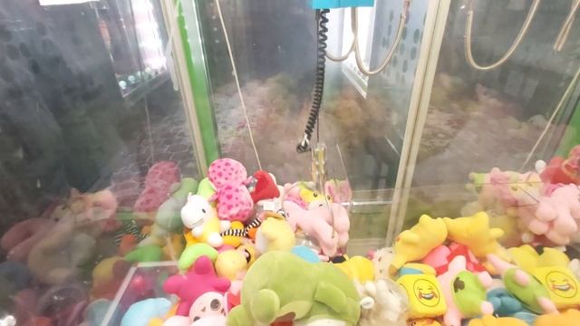 Пони Единорог в АВТОМАТЕ / как достать игрушку из автомат с игрушками \ хватайка\кран машина с лузо смотреть онлайн