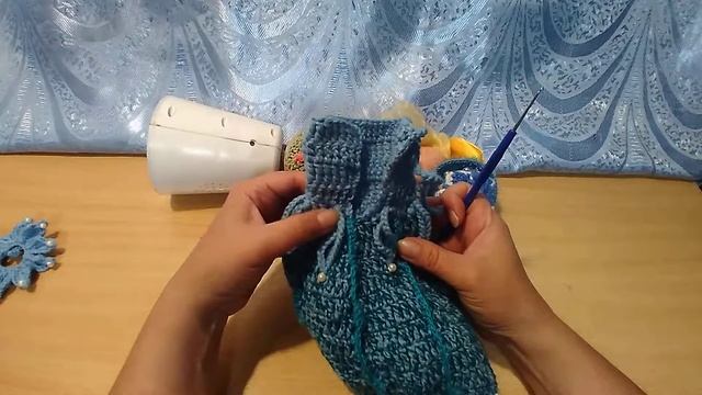 Наряд для куклы крючком.Обзор. смотреть онлайн