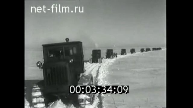 1954 г Встреча целинников на вокзале в Костанае