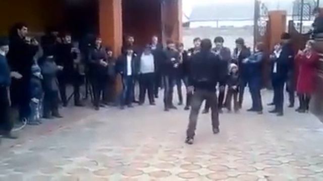 Чеченцы танцуют смотреть онлайн