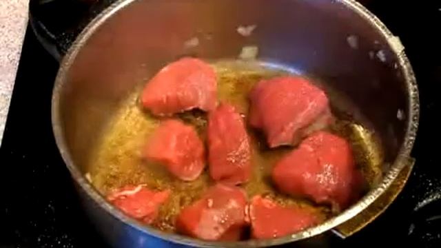 Говядина, тушенная по-итальянски смотреть онлайн