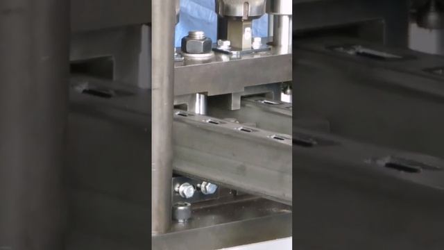 штамповка фигурных пазов в профильной трубе смотреть онлайн