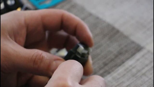 Как поменять батарейку в ключе Volkswagen Passat B6 B7 смотреть онлайн