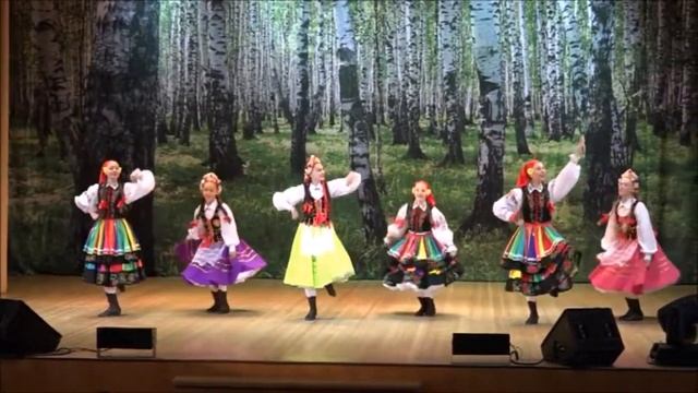 Народный коллектив Ансамбль народного танца "Россиянка" смотреть онлайн