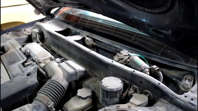 От куда может быть вода в салоне на Hyundai Elantra 2,0 Хендай Элантра 2002 года смотреть онлайн
