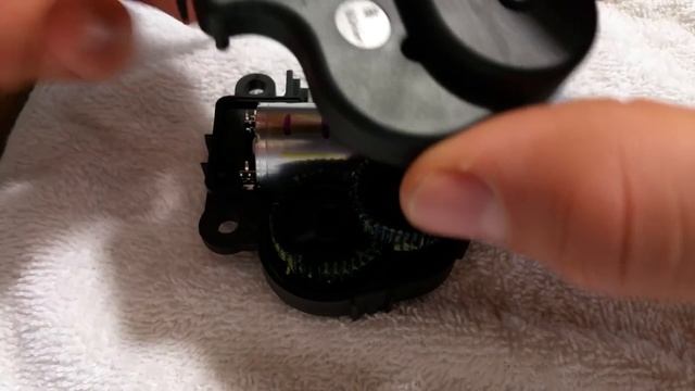 04-08 Pontiac Grand Prix - Repair or replace the HVAC Temperature Actuator смотреть онлайн