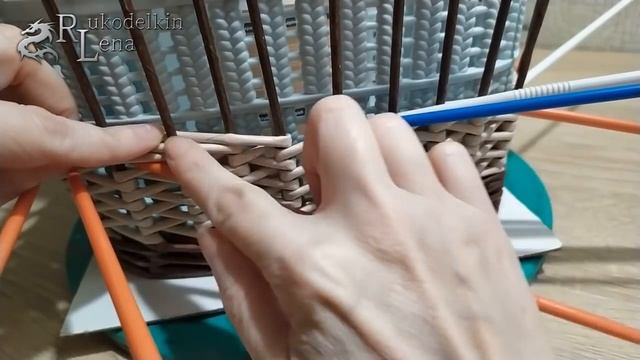 ЯПОНСКОЕ ПОСЛОЙНОЕ плетение/послойная КОСА/как сплести РОВНО/плетение из газетных трубочек смотреть онлайн