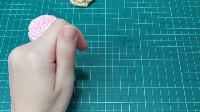 Корзинка с цветами. Подарок на 8 марта своими руками. Цветы канзаши. смотреть онлайн