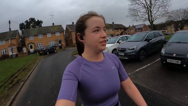 Average Runner Trains Like An Olympian For A Week | Ep 1 смотреть онлайн
