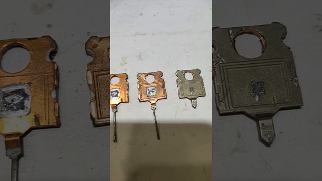 Транзистор без кристалла!