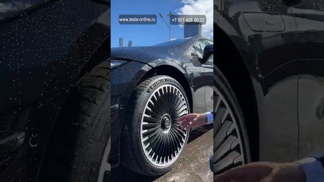 Tesla Model X PLAID vs Mercedes EQS53AMG сравнение. Tesla-online.ru - продажа новых электромобилей. смотреть онлайн