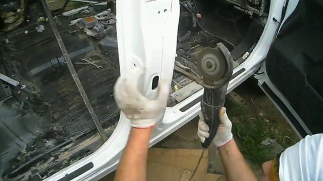 Как сделать лимузин своими руками, разрезаем пополам Infiniti QX56 смотреть онлайн