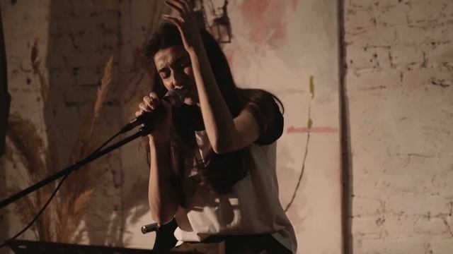 Glory Box - Portishead Acoustic Cover смотреть онлайн
