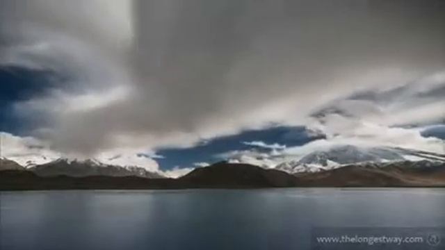 Timelapse of stunning Karakul lake on Tajikistan's Pamir Plateau смотреть онлайн