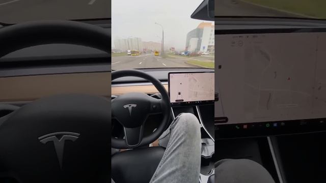 Минусы авто пилота на Тесле смотреть онлайн