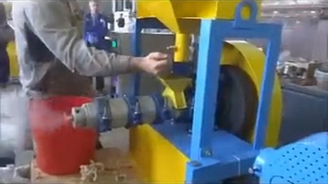 кормовой экструдер ПЭ 100 ( зерновой экструдер) смотреть онлайн