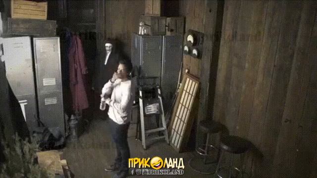 Он думал на этом все. Наивный. смотреть онлайн