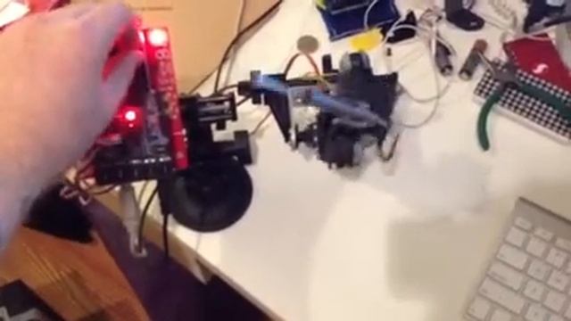 Multi-Servo Control Station, Node.js Arduino смотреть онлайн