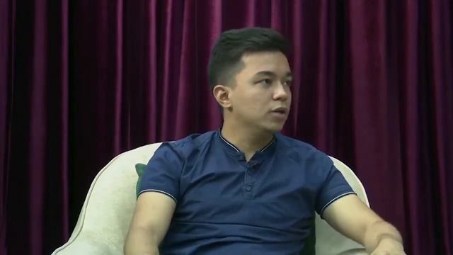 Учится за границы | Улугбек Рахмонбердиев смотреть онлайн