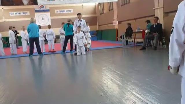 КУМИТЭ-ИППОН смотреть онлайн