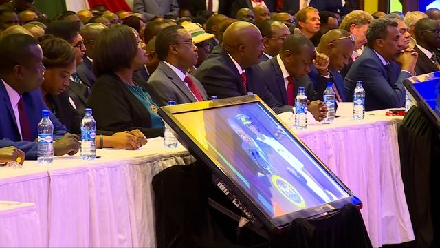 PRESIDENT UHURU KENYATTA ARRIVAL AT K.R.A TAXPAYERS DAY 2019 LUNCHEON смотреть онлайн