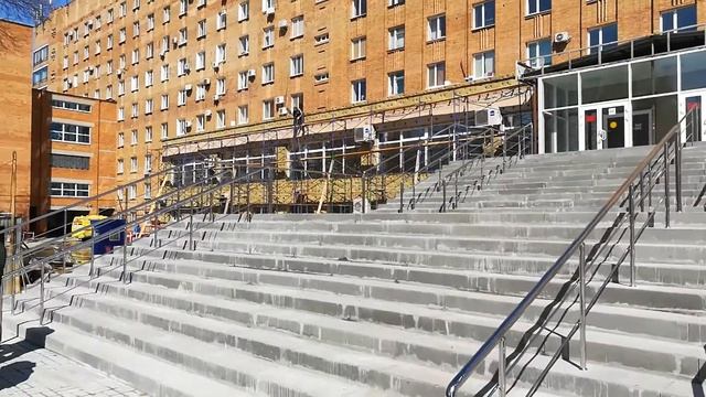 новая лестница главного корпуса смотреть онлайн