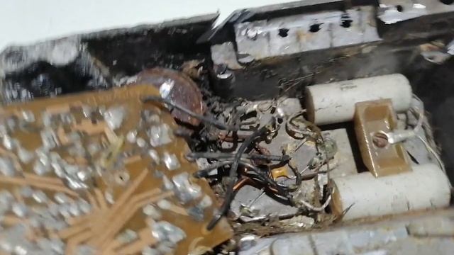 Не выбрасывайте это здесь самые дорогие радиодеталли!!! смотреть онлайн