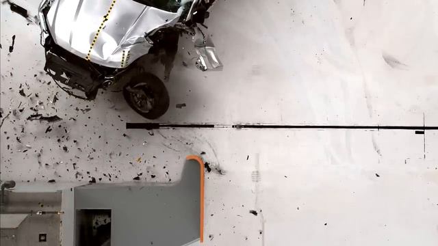 2015 Ford F-150 crew cab driver-side small overlap IIHS crash test смотреть онлайн