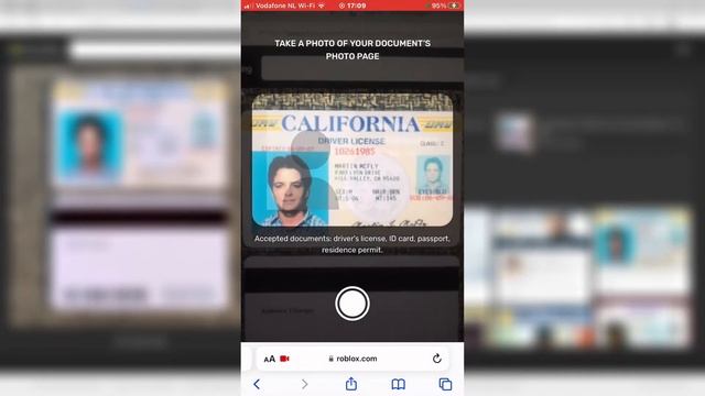 I Tried Using a Fake ID To Get Voice Chat in Roblox смотреть онлайн