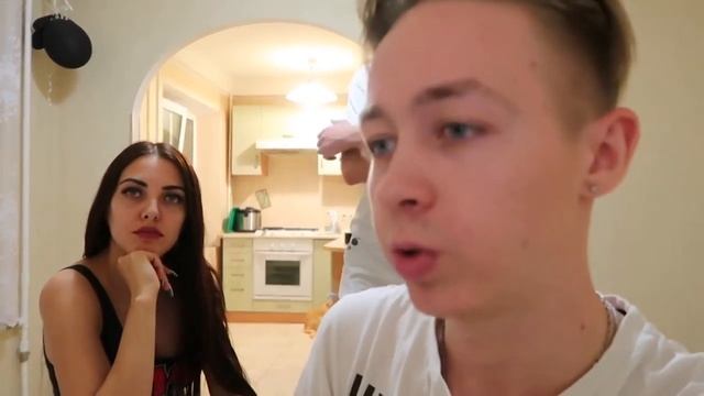 ИЗМЕНИЛ СВОЕЙ ДЕВУШКЕ ПРАНК С ЕЕ ПОДРУГОЙ | ЗАСТУКАЛА В КРОВАТИ смотреть онлайн