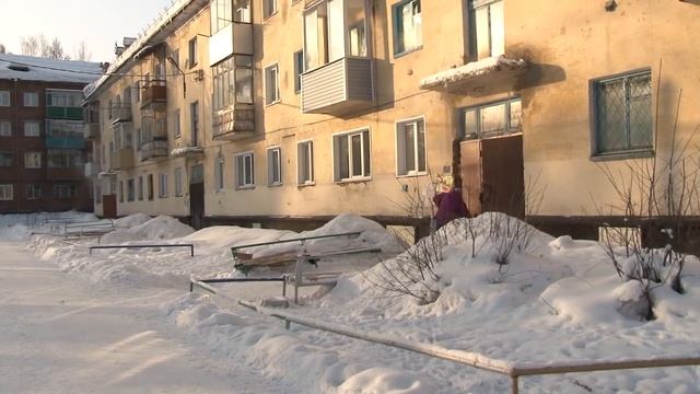 ЗАПАХ В ПОДЪЕЗДЕ -- ВИНА ЖИЛЬЦОВ смотреть онлайн