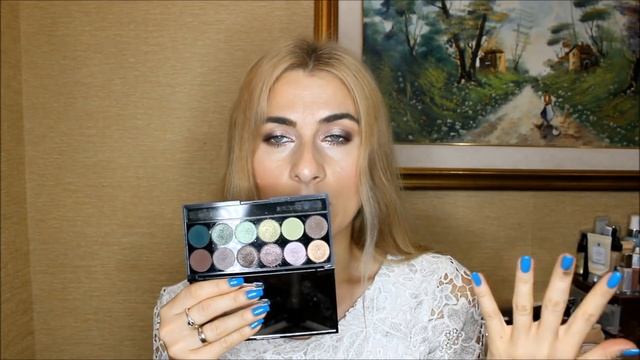 Обзор пяти палеток SLEEK смотреть онлайн