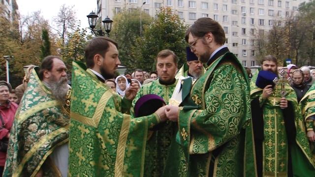 Крестный ход в день преставления прп. Сергия Радонежского. смотреть онлайн