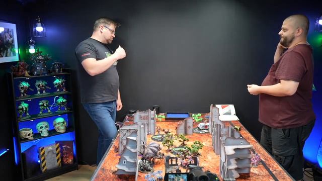 Chaos Daemons vs World Eaters Warhammer 40k Battle Report 2K points смотреть онлайн