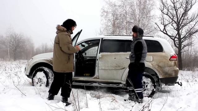 Сравнение Pajero Sport 1 Vs Pajero Sport 2 на оффроаде в снежной каше. Бензин или дизель.