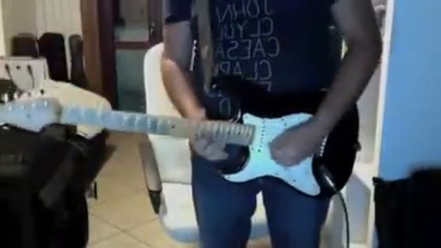 Fender Stratocaster "Road Worn" 50' смотреть онлайн
