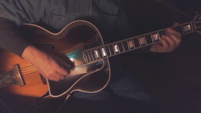 What Is This Thing Called Love?: 1939 Gibson L-5 смотреть онлайн