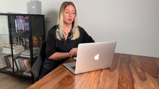 ОБЗОР ТРЕНДОВ ОСЕНЬ-ЗИМА 2023/24 что нового появилось в моде, а что перестало быть актуальным смотреть онлайн