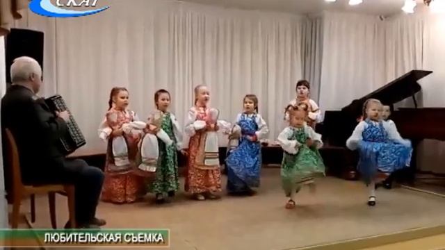 ПОЮТ «СОЛОВУШКИ»: ЮНЫЕ ИСПОЛНИТЕЛИ НАРОДНОЙ ПЕСНИ ЗАНИМАЮТСЯ В СТУЛОВСКОМ ДОМЕ КУЛЬТУРЫ смотреть онлайн