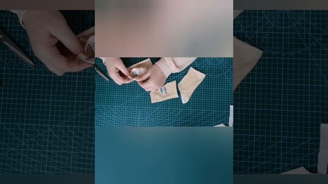 Одежда для куклы. Маечка из носков смотреть онлайн