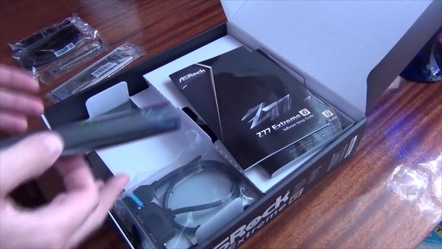 ASRock Z77 Extreme 6 - Обзор и распаковка смотреть онлайн