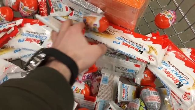 Покупка 300 Киндер Сюрпризов / АСМР Расслабляющее видео для души