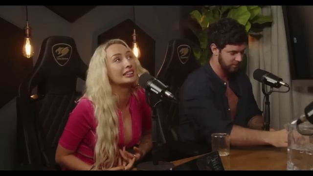 Las Bling Bling Capitulo Especial: Invitación Especial Podcast De Los Tulachi -Un Amigo Me Contó