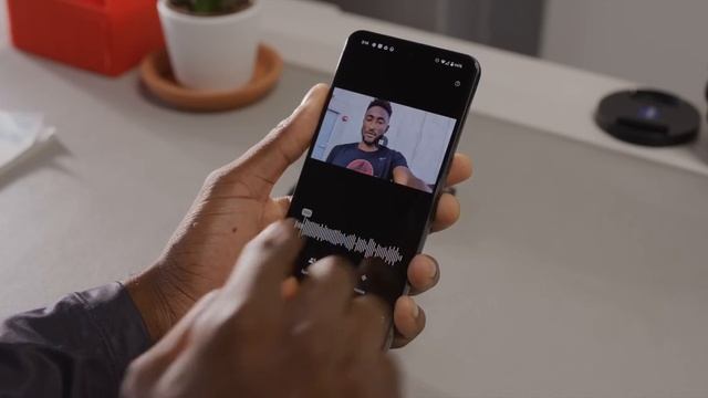 Google Pixel 8/8 Pro Review: We'll Fix It In Post! смотреть онлайн