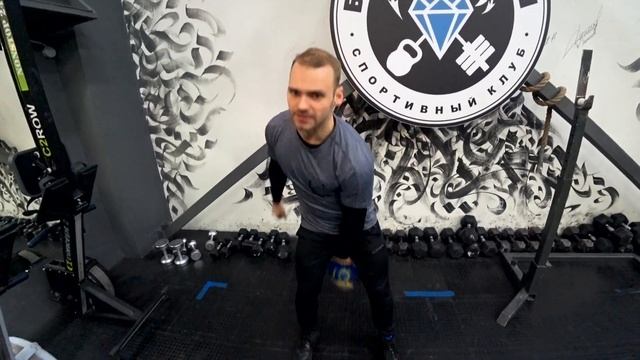 Тренировка с гирей на все тело. Жиросжигающий комплекс от чемпиона мира по гиревому спорту смотреть онлайн