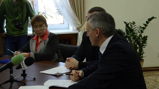 Видео НикВести: Памятник Махатме Ганди смотреть онлайн