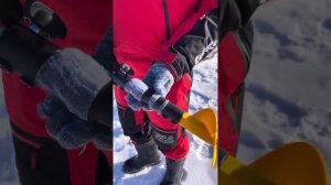 Пластиковый ледобур ULTRALITE 130R от TONAR