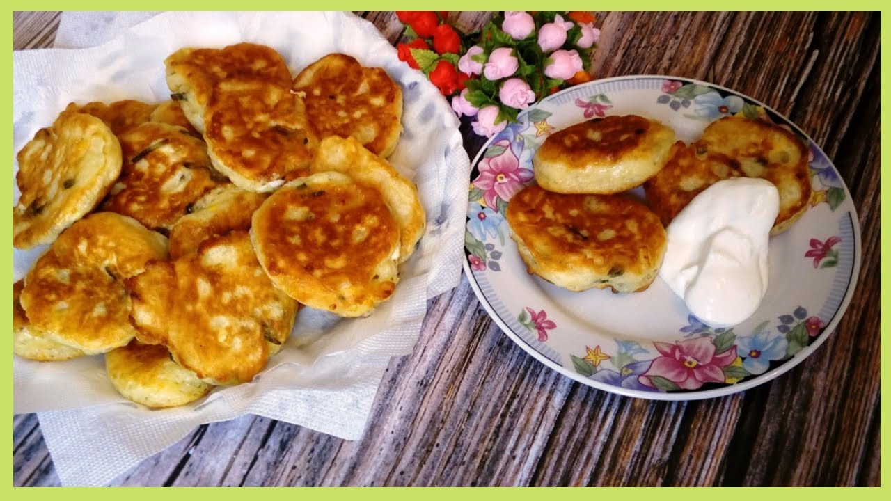 Оладьи на кефире и дрожжах с яйцом и луком..mp4 смотреть онлайн