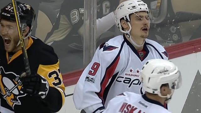 Fleury stops 38 shots, Penguins push Capitals to brink смотреть онлайн